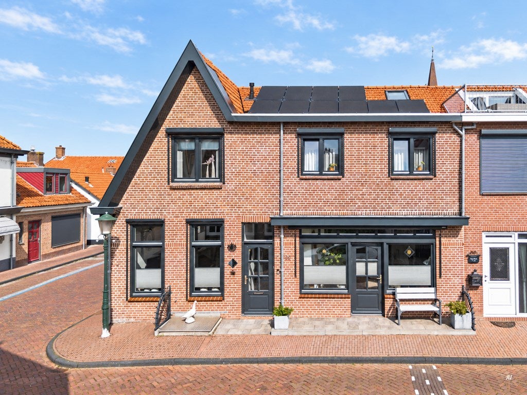 Huis Wijk 7 29 in Urk