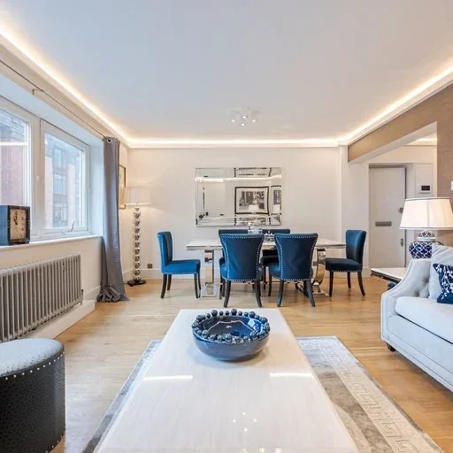 Flat Hans Crescent in Greater London