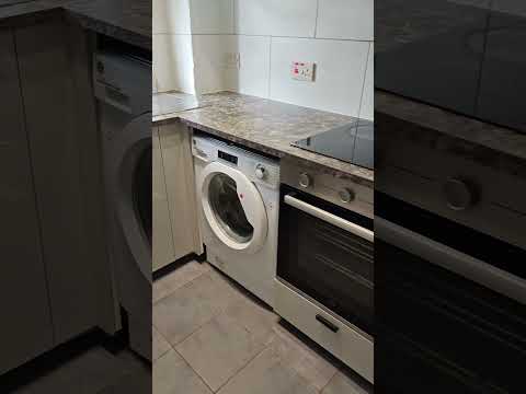 Flat Hamilton Road in Greater London
