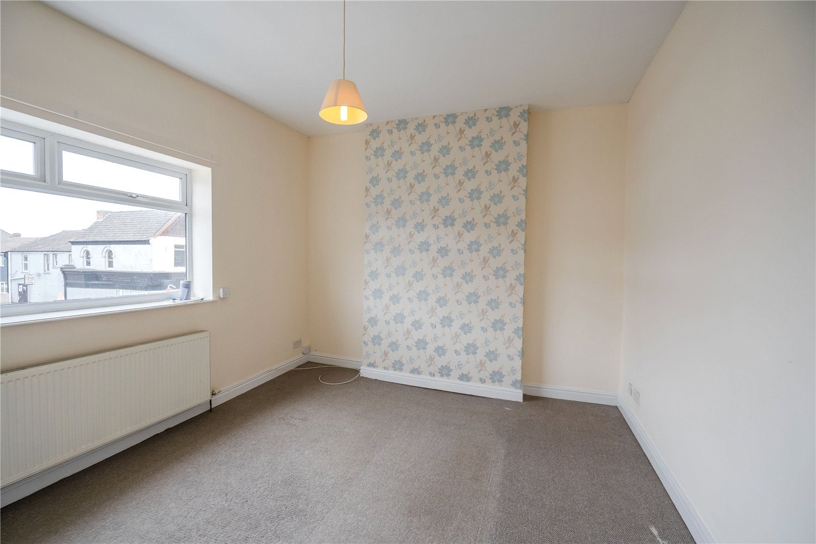 Flat Grimsby Road in Cleethorpes