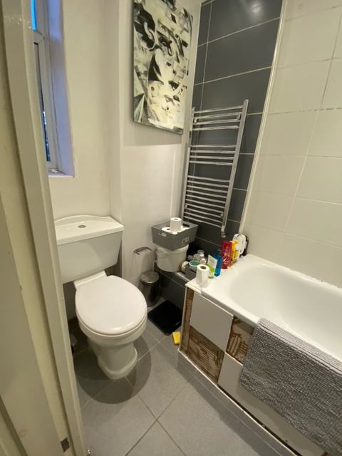 Room Loughborough Road in Greater London