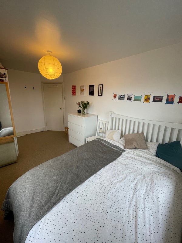 Room Fortess Road in Greater London