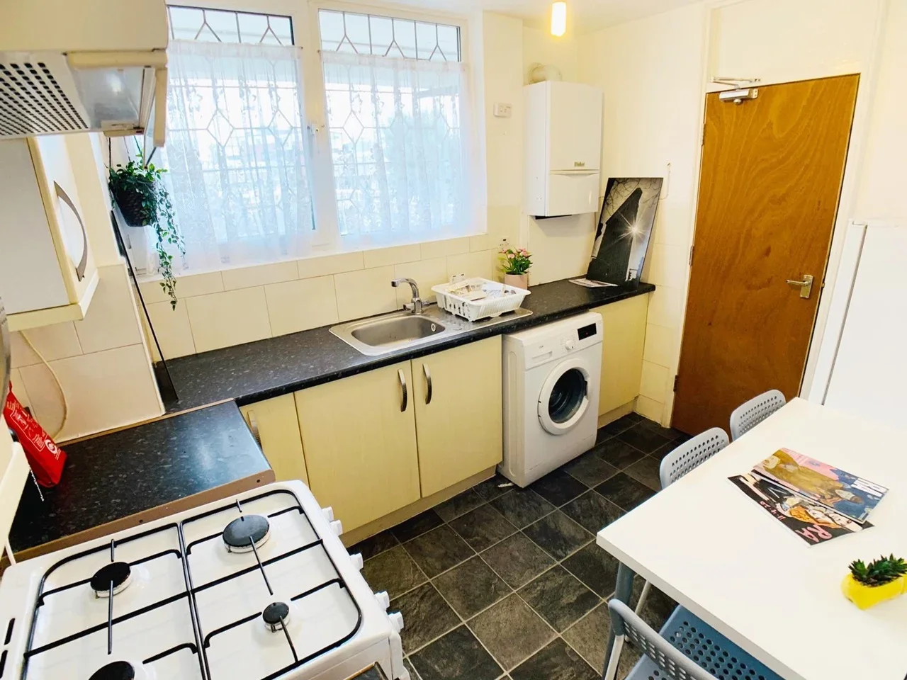 Room Norbiton Road in Greater London