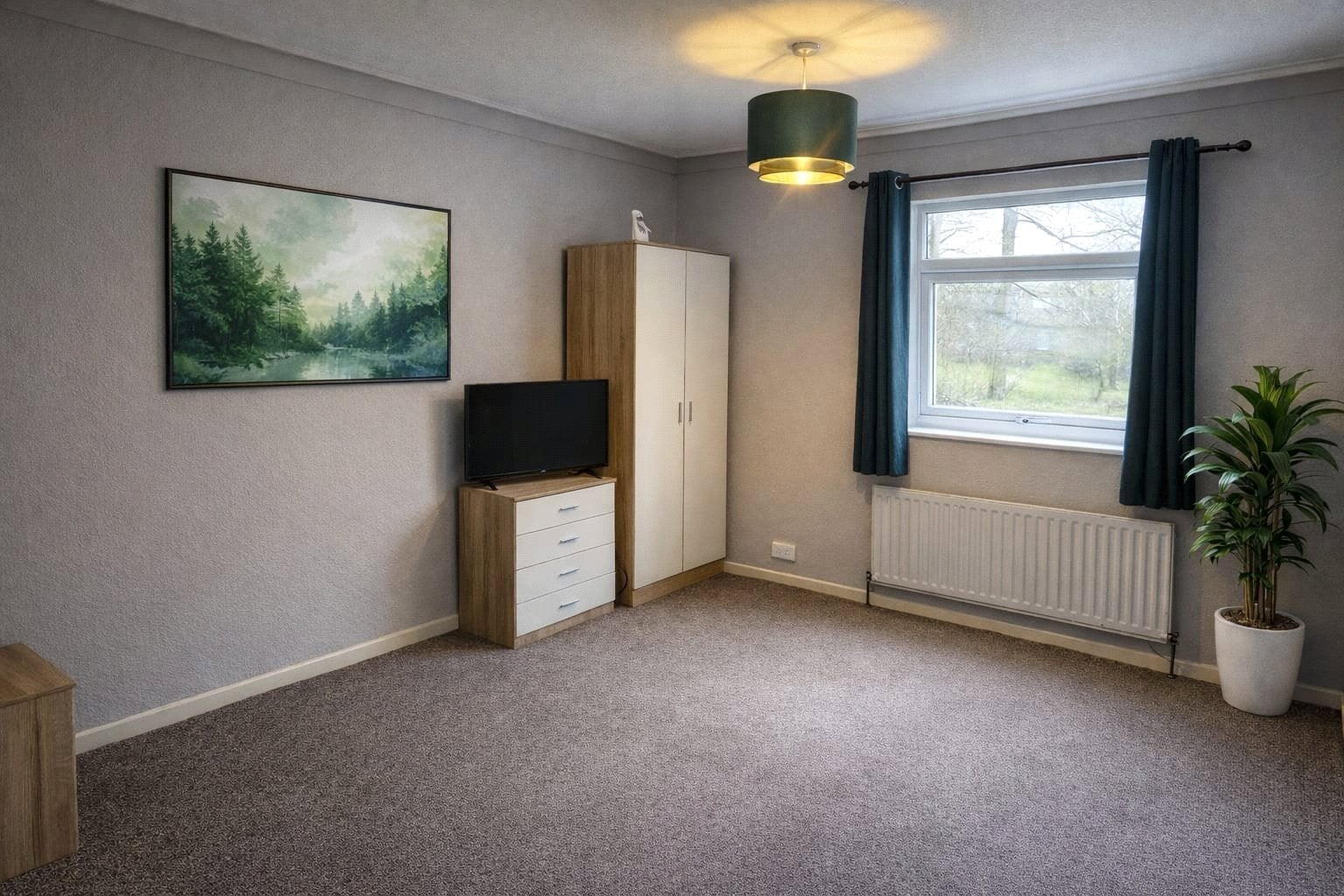 House Farnborough Close in Redditch