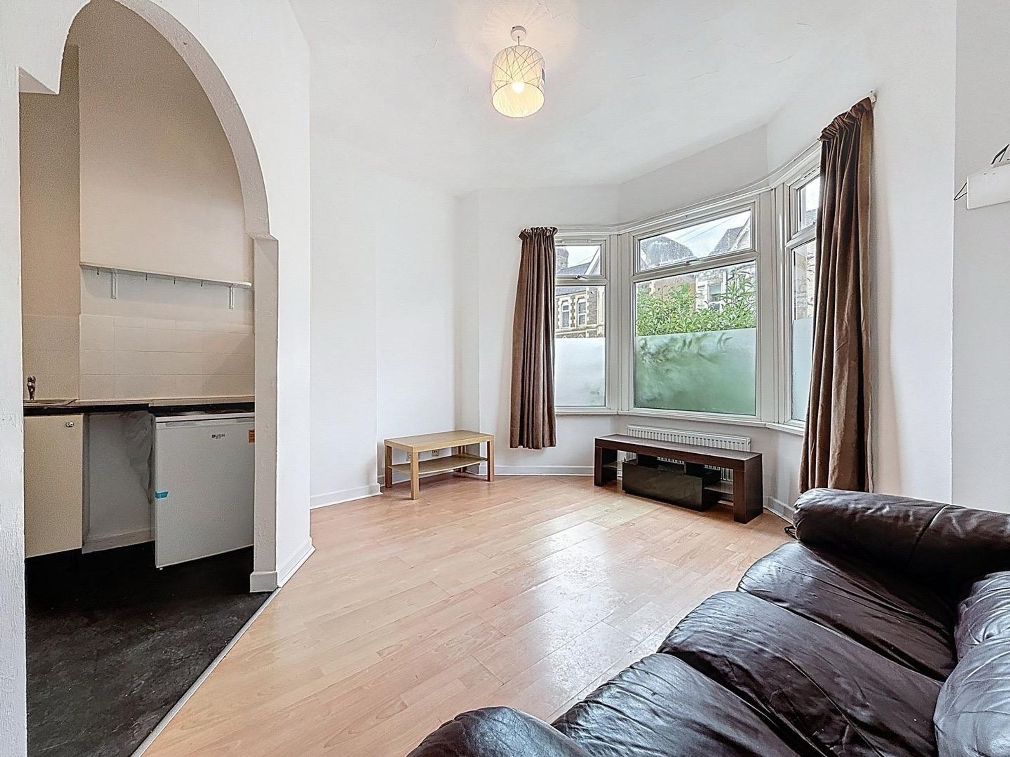 Flat Claude Road in Cardiff