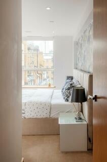 Flat Lisson Grove in City of Westminster