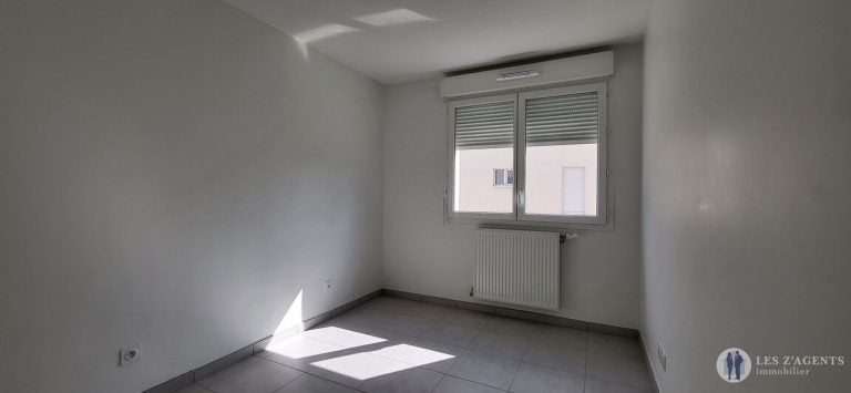 Flat Rue Alphonse Daudet in Saint-Martin-d'Hères