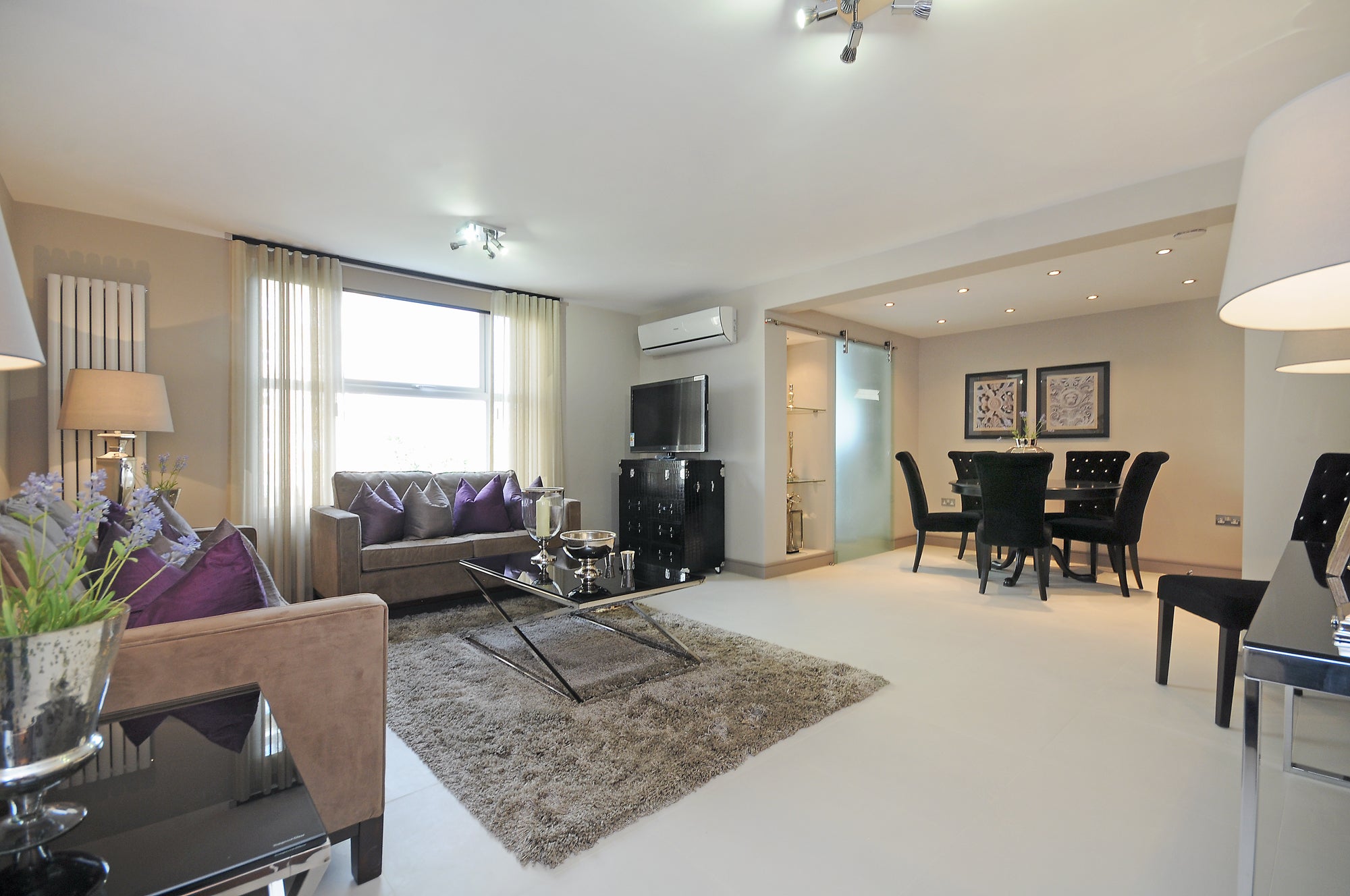 Flat Boydell Court in Greater London