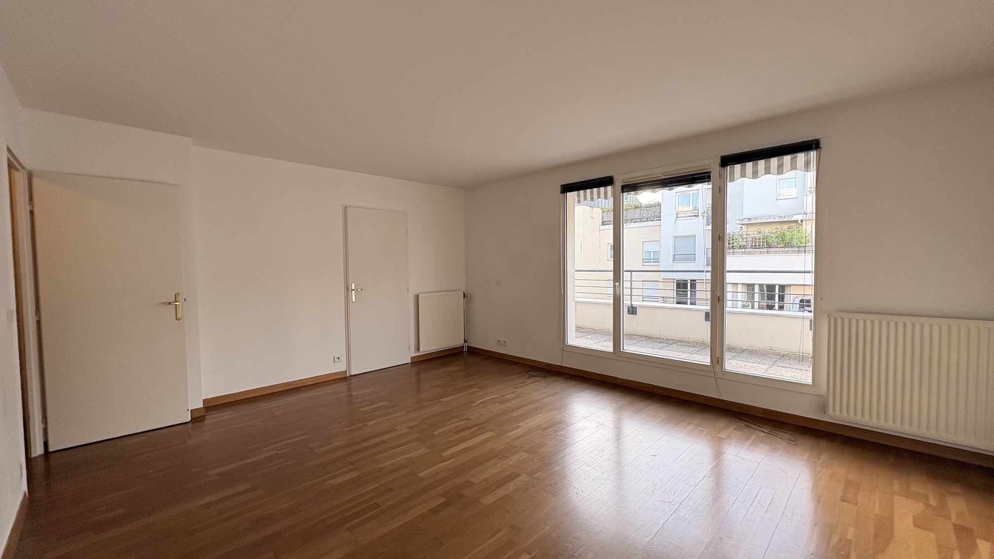 Flat Avenue Puvis de Chavannes in Courbevoie