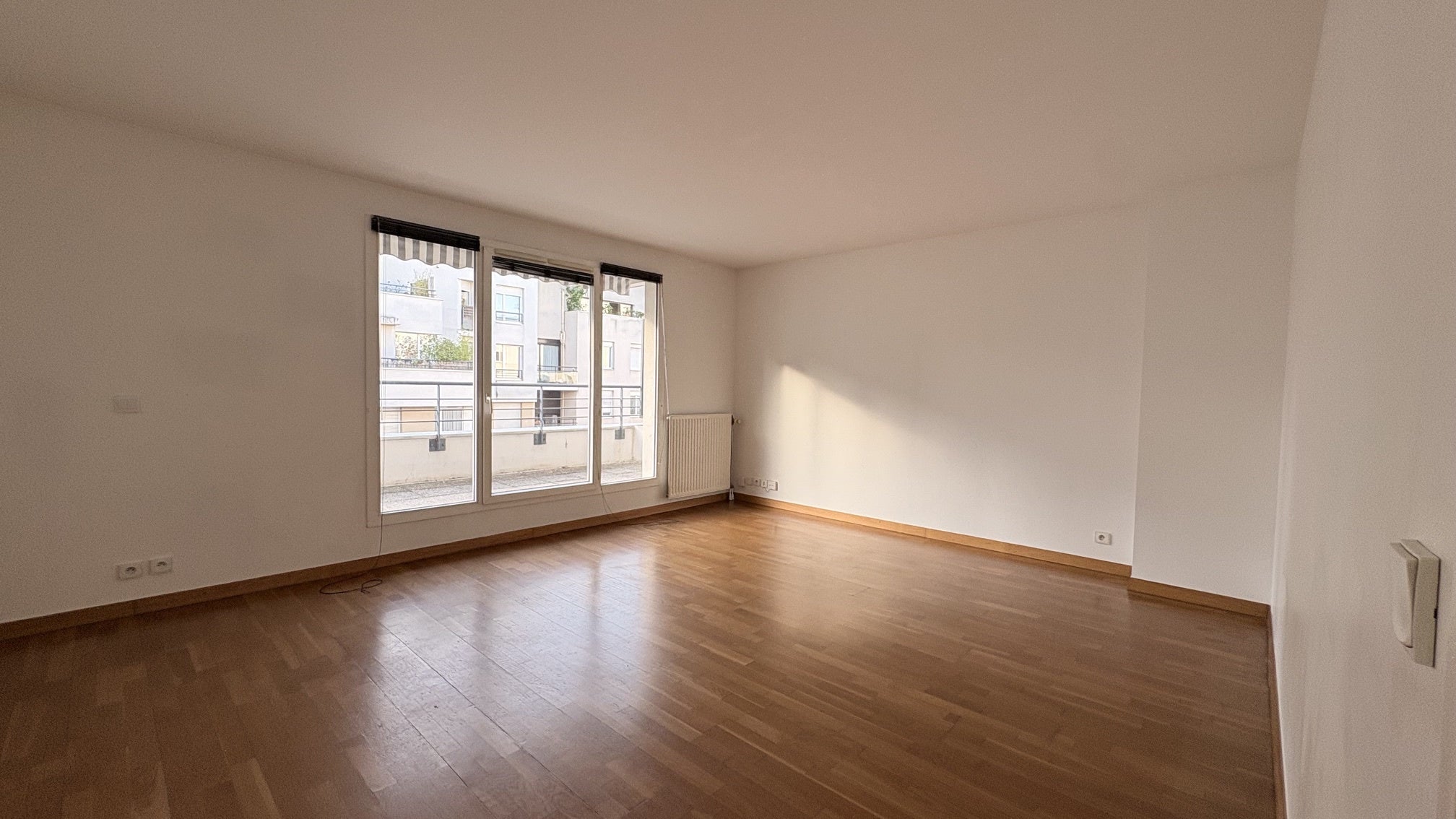 Flat Avenue Puvis de Chavannes in Courbevoie