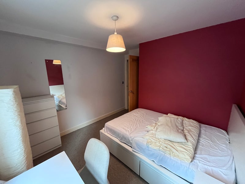 Room Charles Street in Bristol