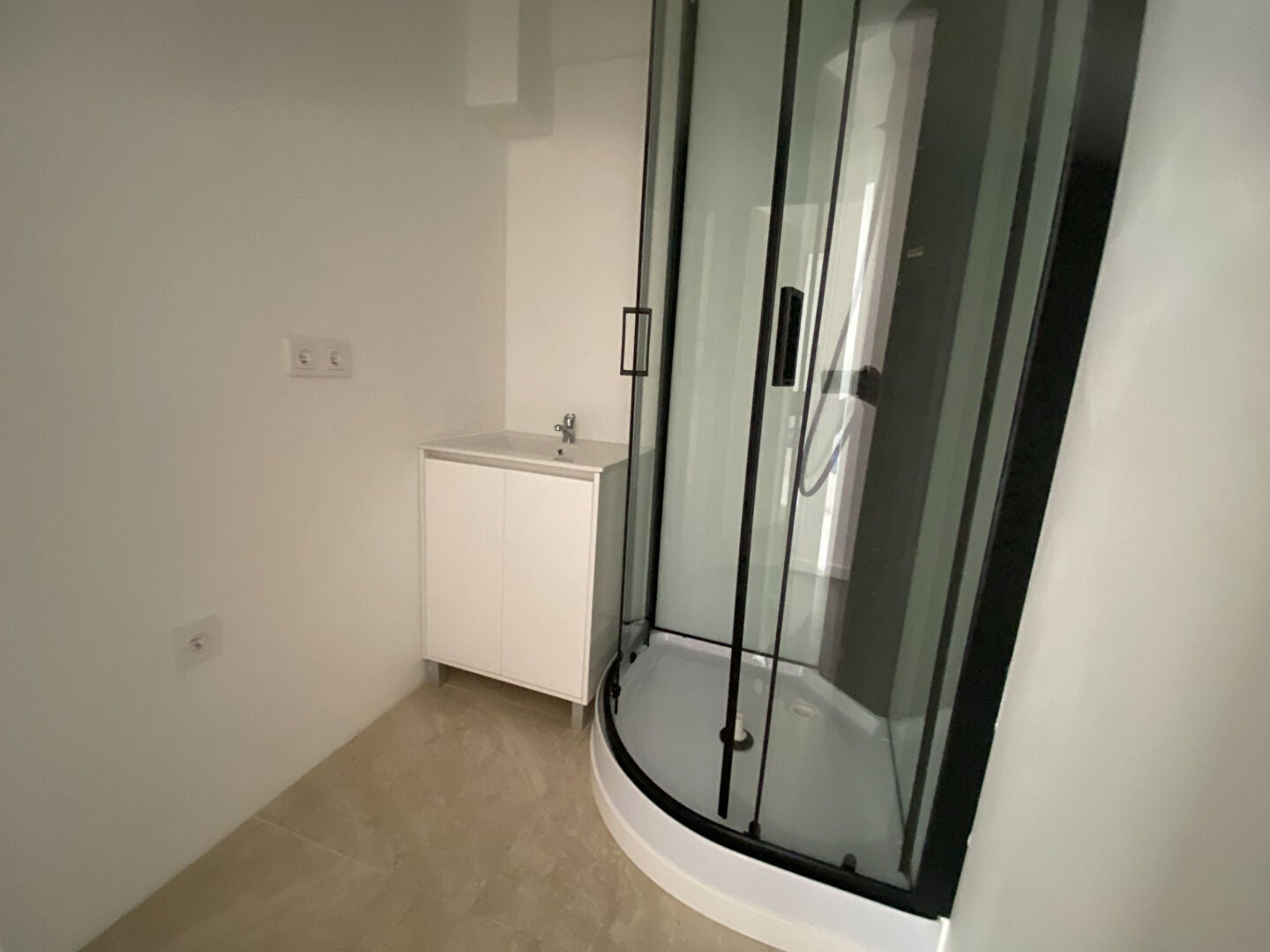 Appartement Place Léon Cassé à Corbeil-Essonnes