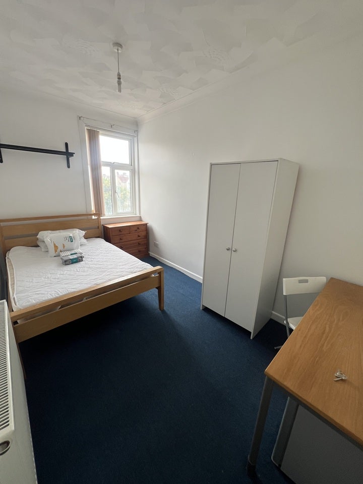 Room Saint Augustine Road in Portsmouth
