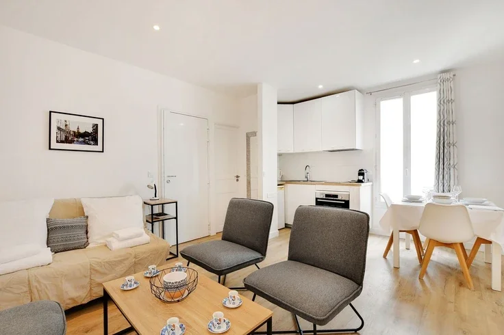Appartement Rue des Portes Blanches à Paris