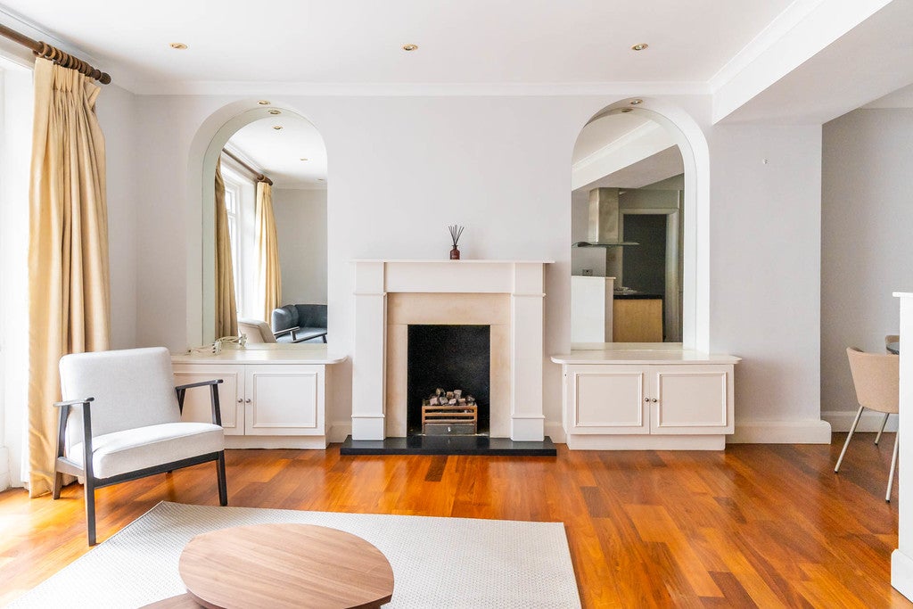 Flat Old Brompton Road in Greater London