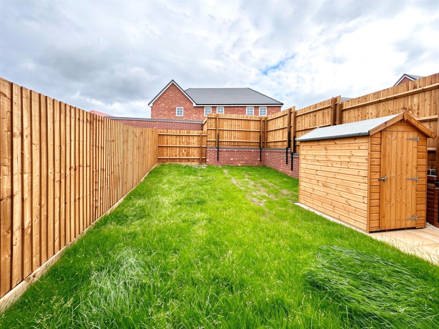 House Hyron Close in Birmingham