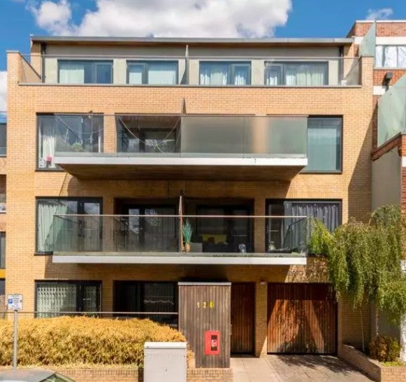 Flat Granville Road in Greater London