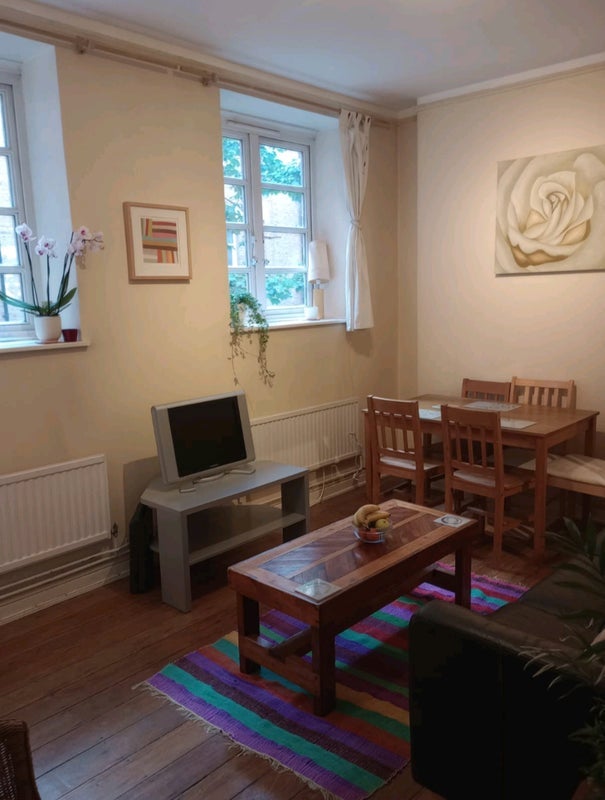 Flat Cromer Street in Greater London