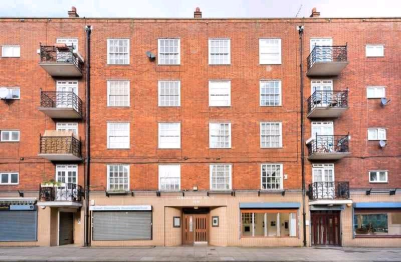 Flat Cromer Street in Greater London