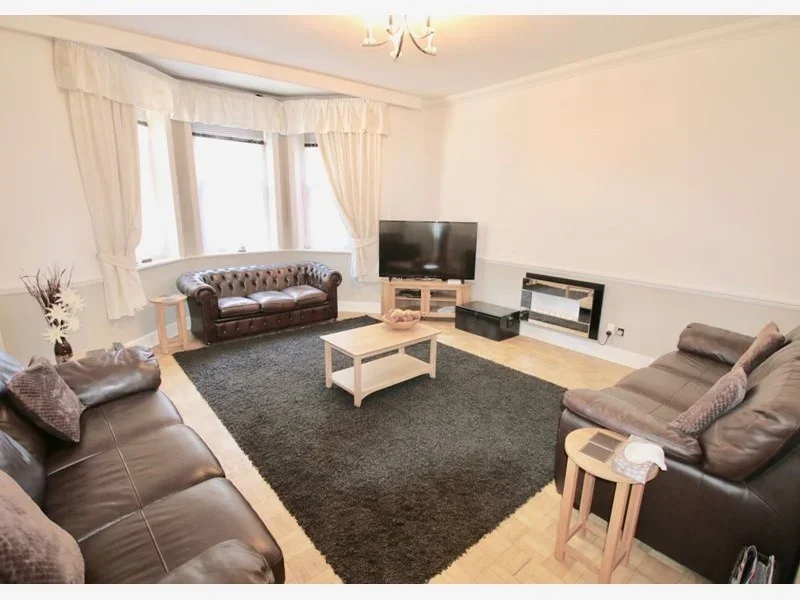 Flat Durley Gardens in Bournemouth