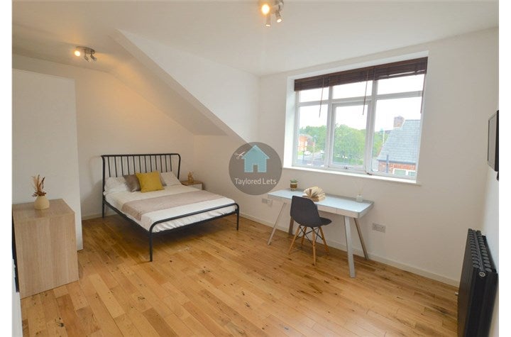 Flat Heaton Road in Newcastle upon Tyne