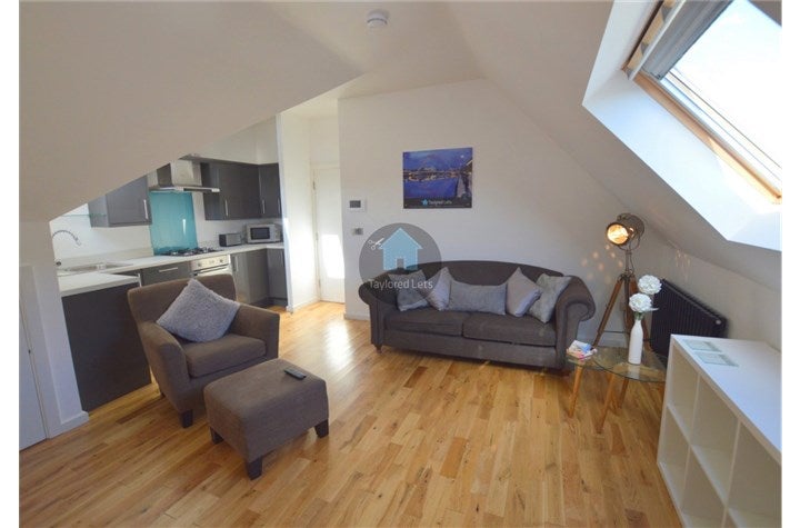 Flat Heaton Road in Newcastle upon Tyne