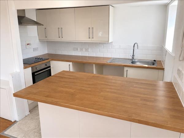 Flat Bellevue Crescent in Bristol