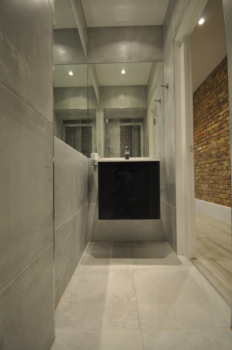 Flat Linden Gardens in Greater London