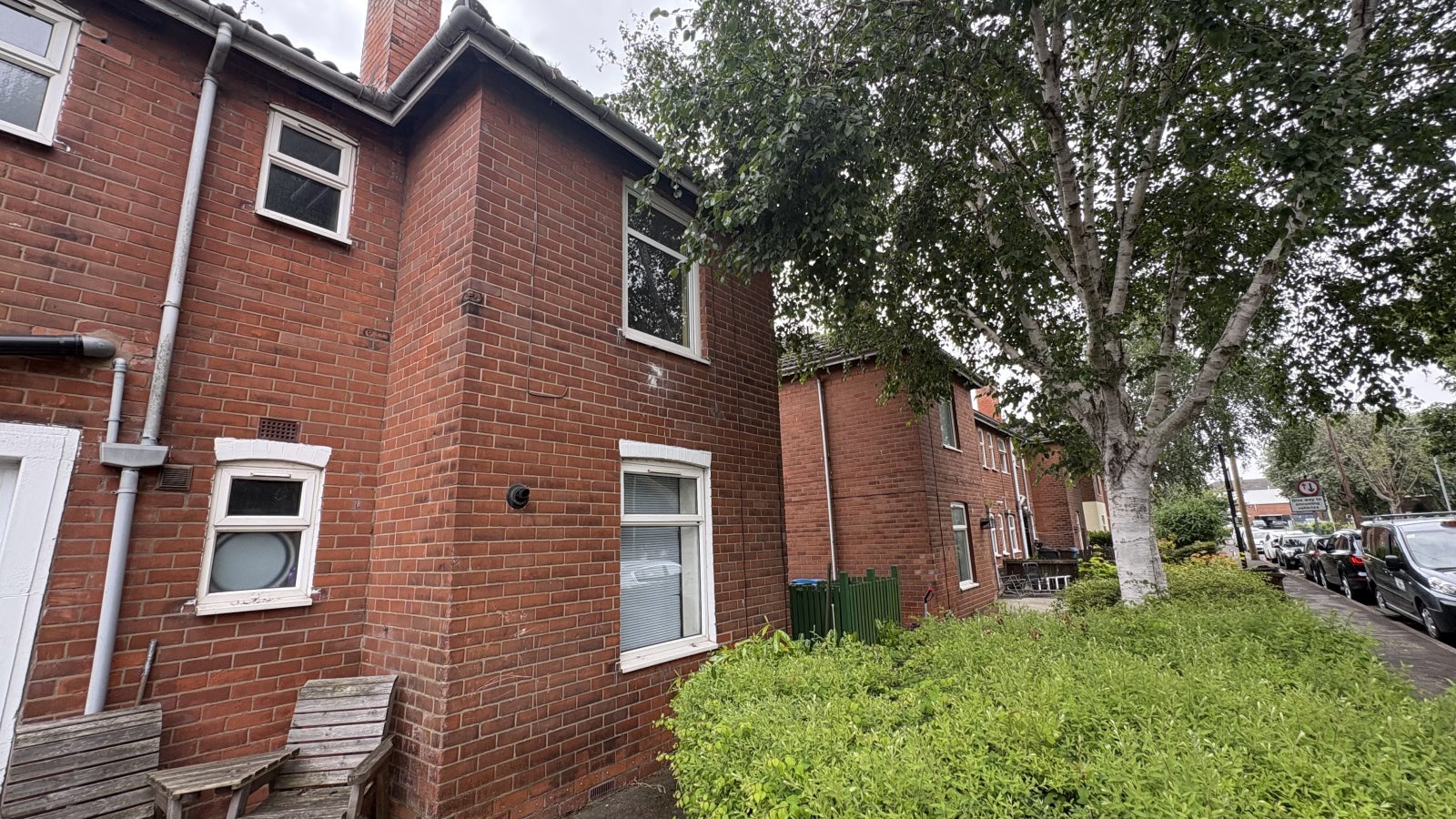 Flat Aldbro' Street in Hull