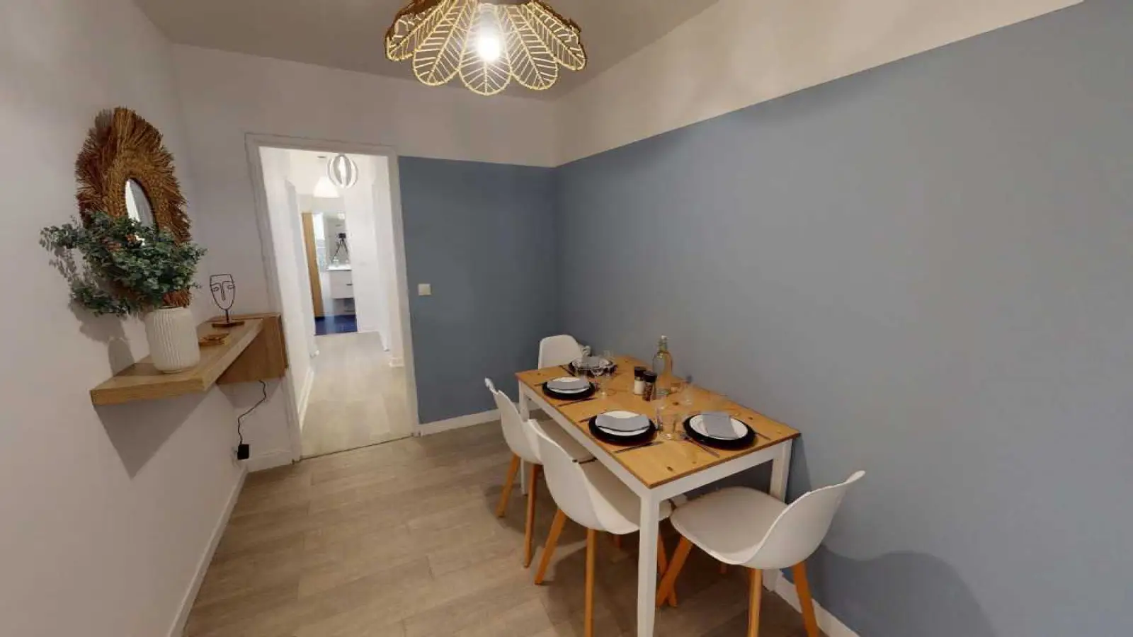 Room Rue Petit in Paris