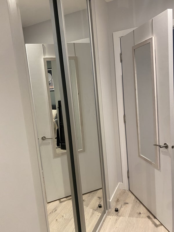 Room Wickford Way in Greater London