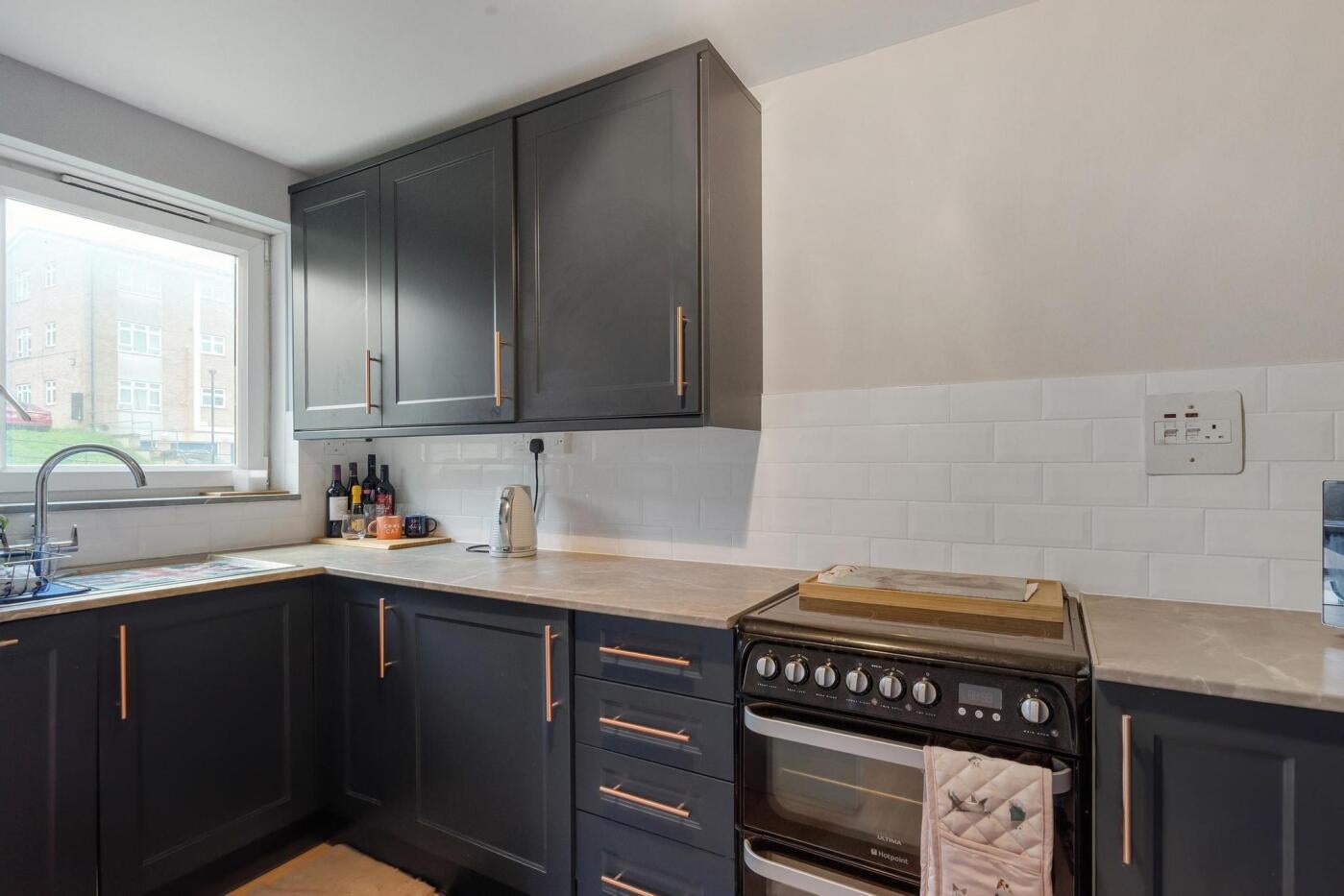 Flat Marston Way in Greater London