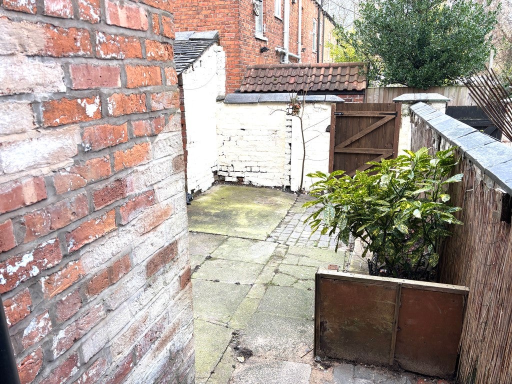 Flat Alton Street in Crewe