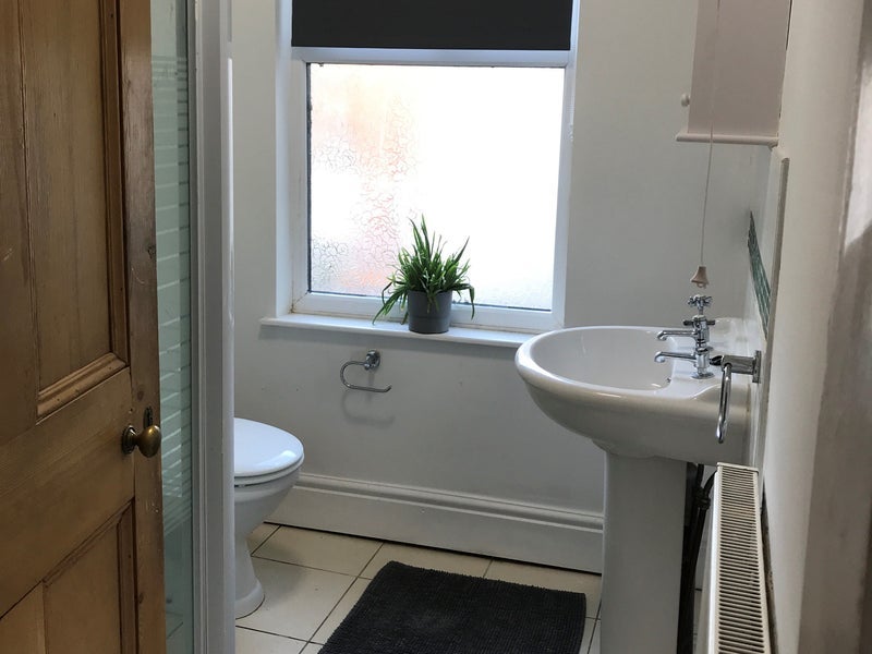 Room Earls Road in Nuneaton and Bedworth