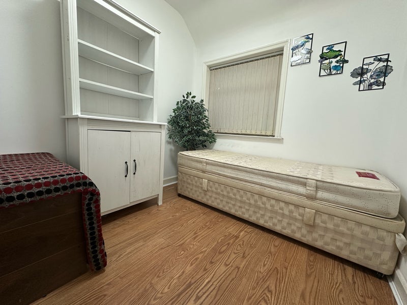 Room Brownley Road in Manchester