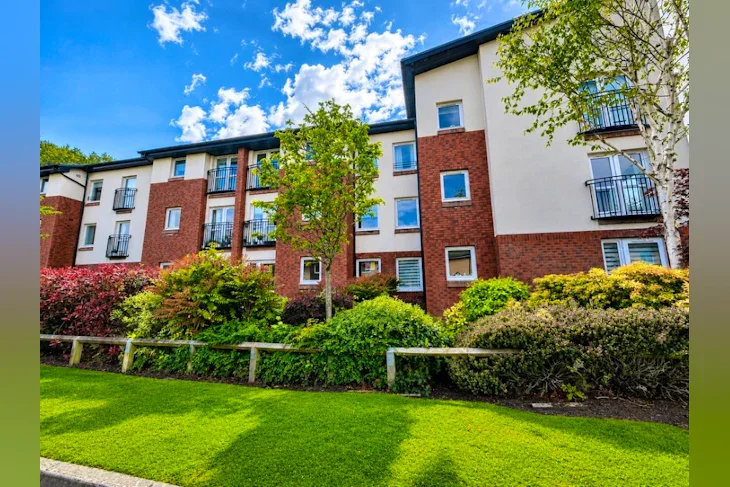 Flat Kirkton Place in Forfar