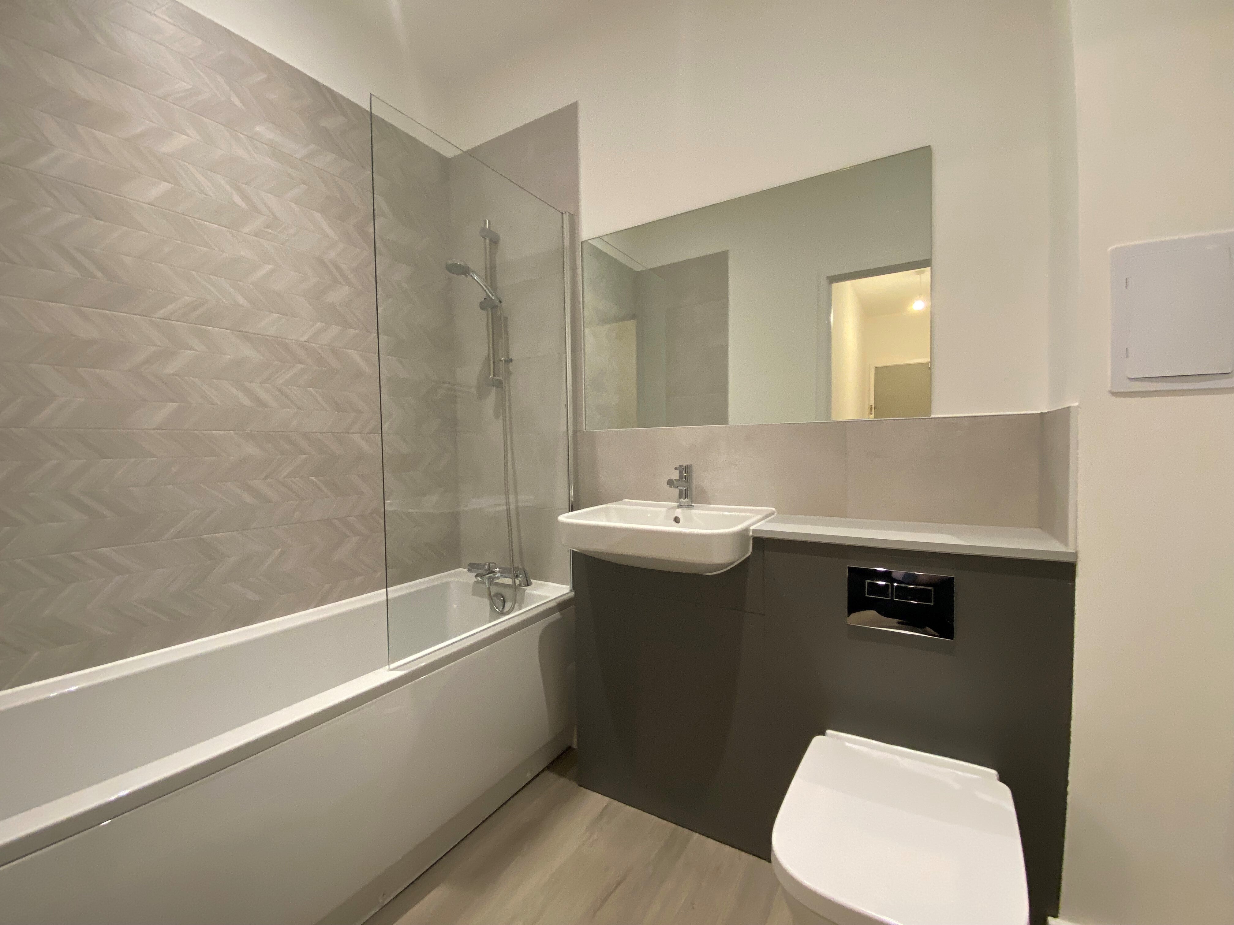 Flat Oundle Road in Peterborough