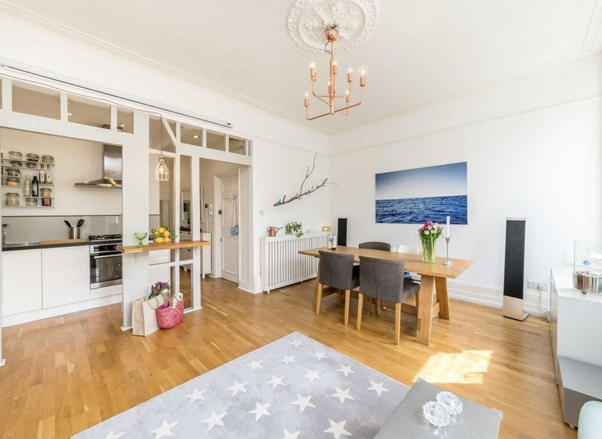 Flat Saltram Crescent in City of Westminster