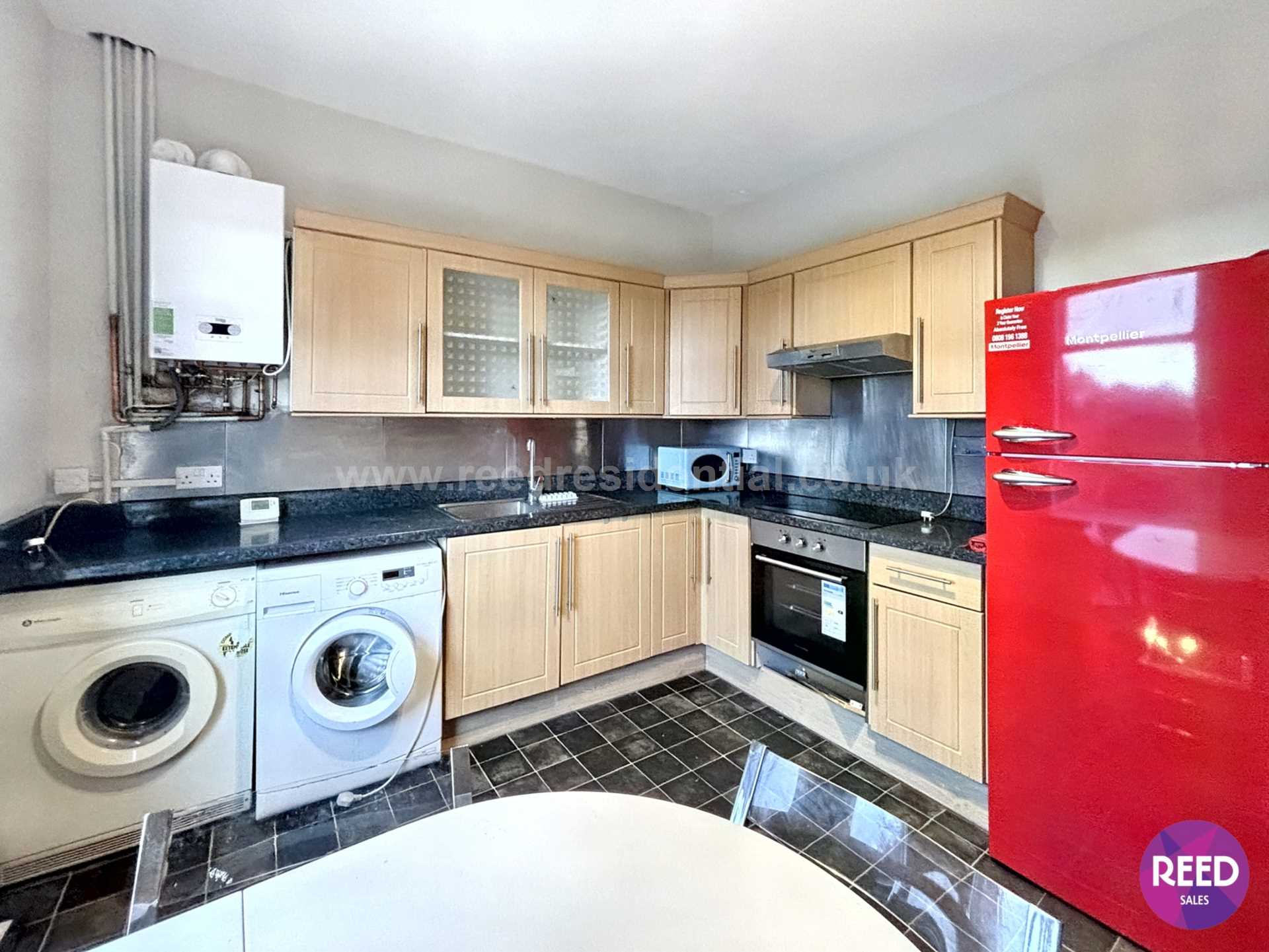 Flat Wimborne Road in Southend-on-Sea