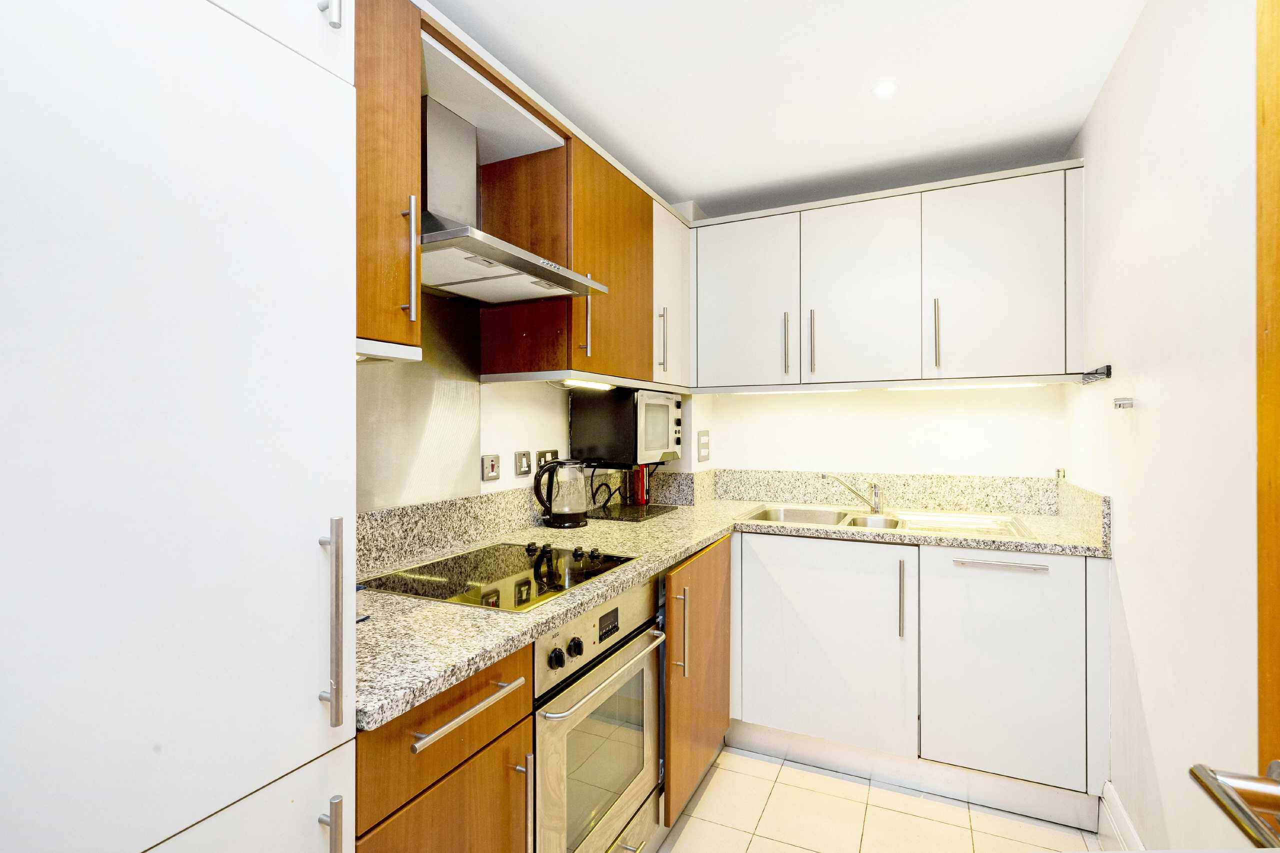 Flat Shad Thames in Greater London
