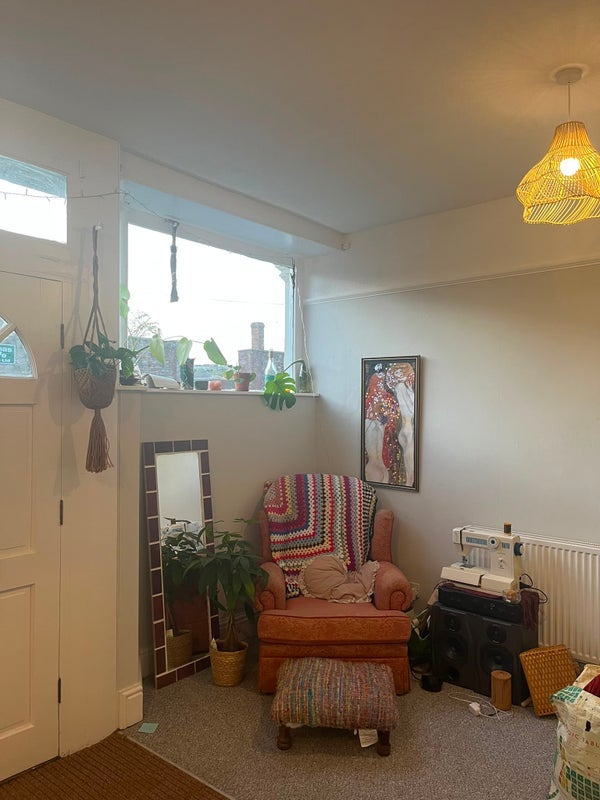 Room Coronation Road in Bristol