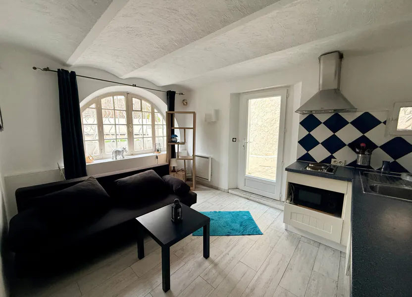Flat Avenue du Maréchal Gallieni in Sanary-sur-Mer