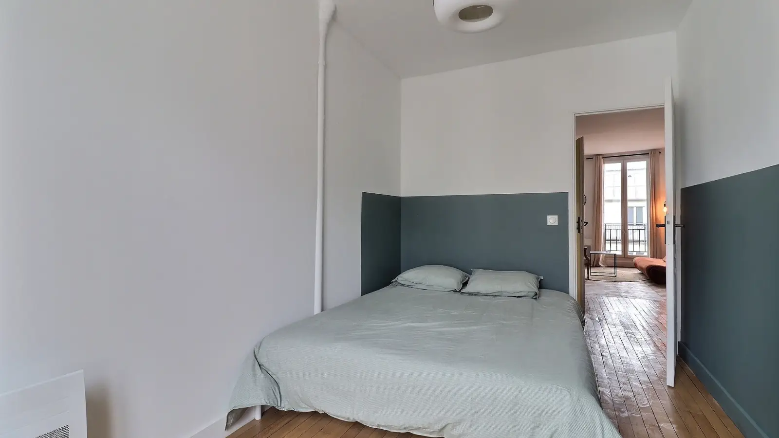 Flat Rue du Faubourg Saint-Martin in Paris