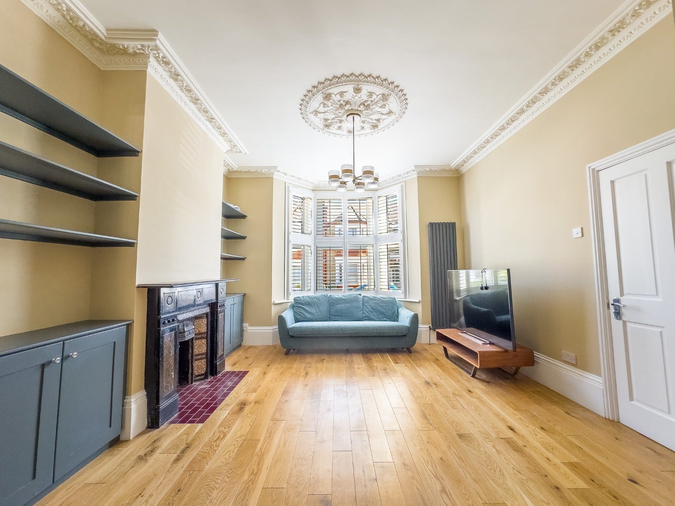 House Woodhill in Greater London