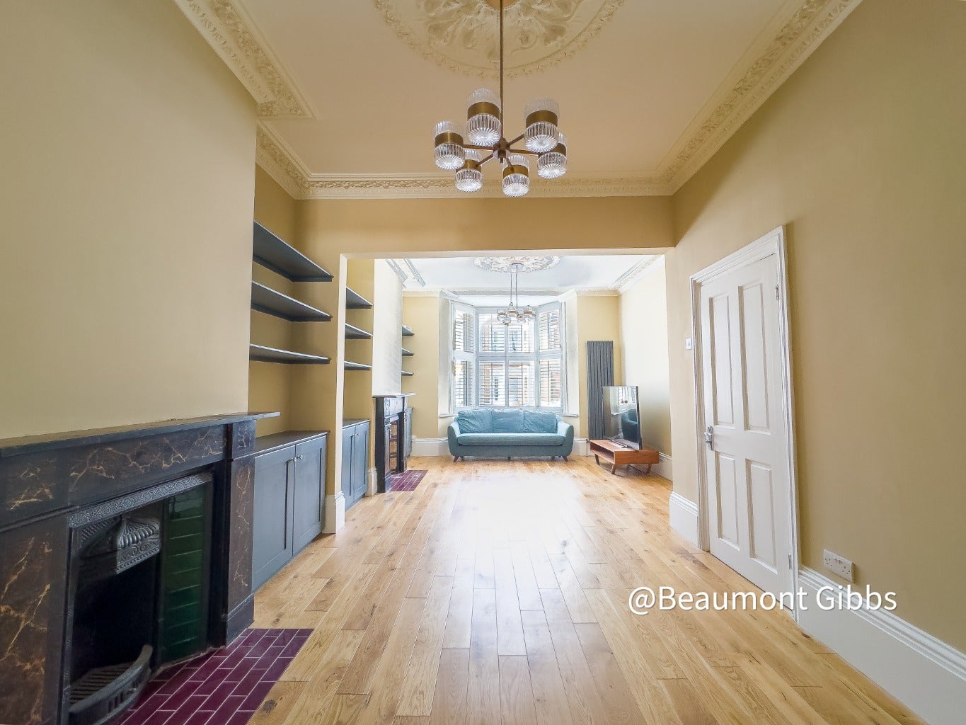House Woodhill in Greater London