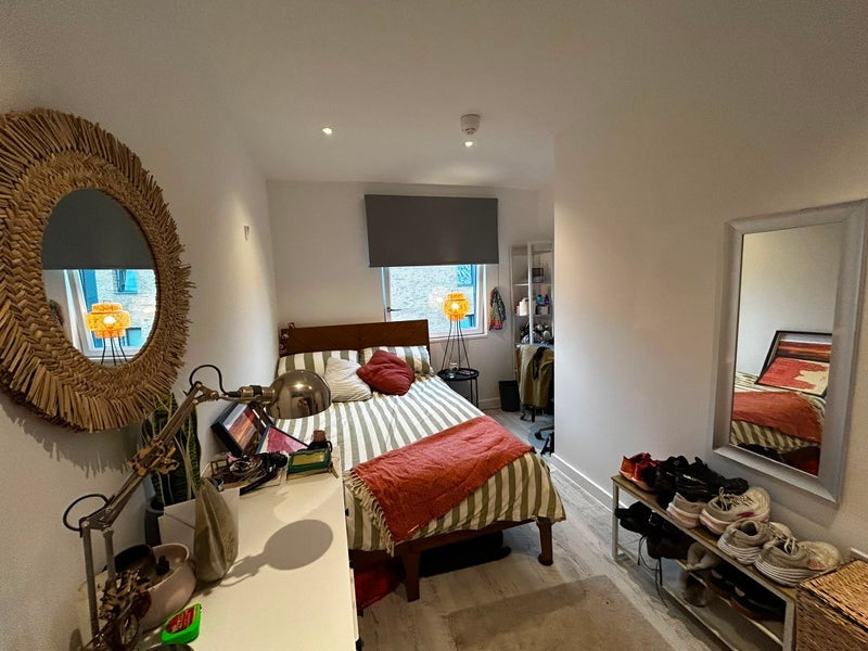 Room Sopwith Avenue in Greater London