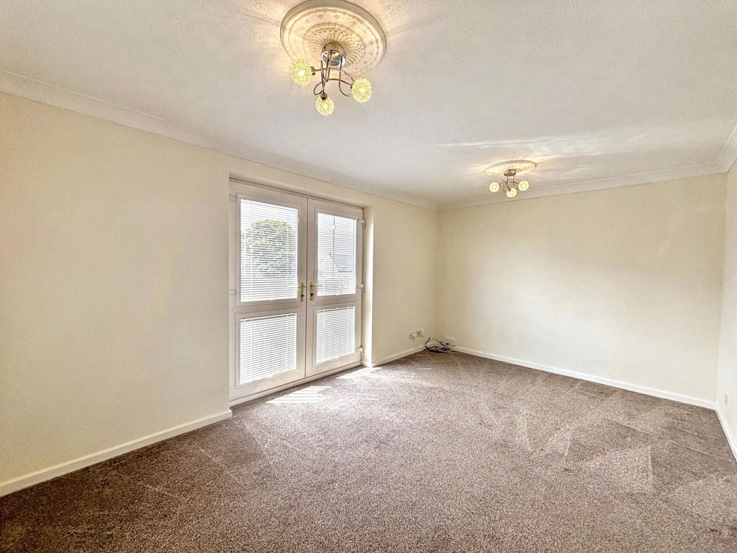Flat Clovelly Gardens in Bedlington
