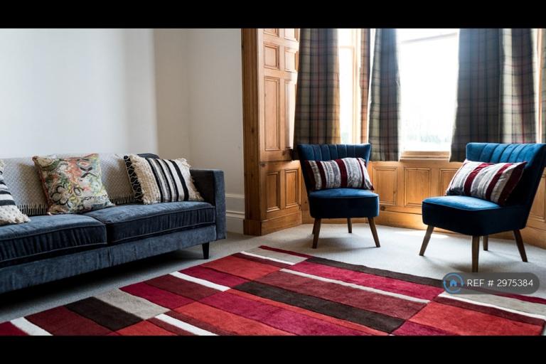 Room Wilmslow Road in Manchester