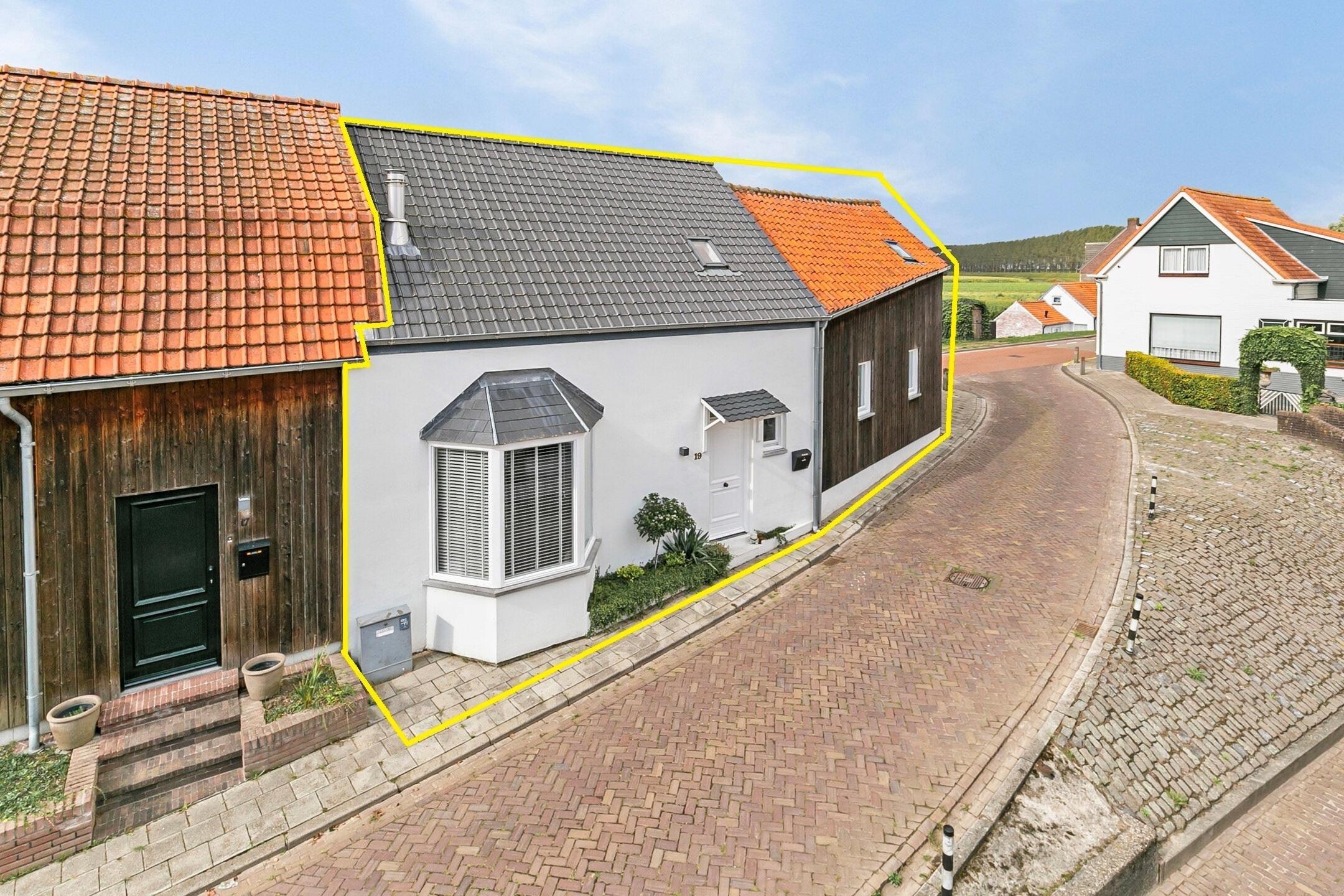 Huis Dorpsplein in Graauw