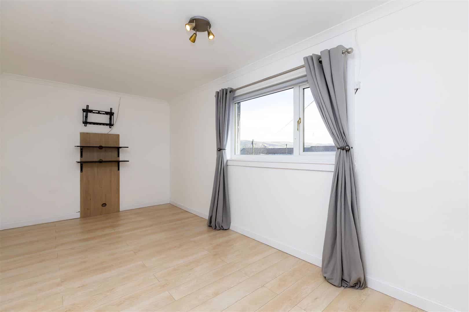 Flat Fellsview Avenue in Kirkintilloch